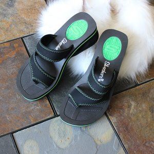 NWT - Skechers "Cali" chunky wedge sandal, size 6